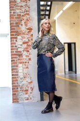 Glattes Lederimitat Stretch Uni – dunkelblau