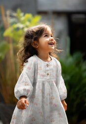 Musselin Digital Regenbogen - weiß